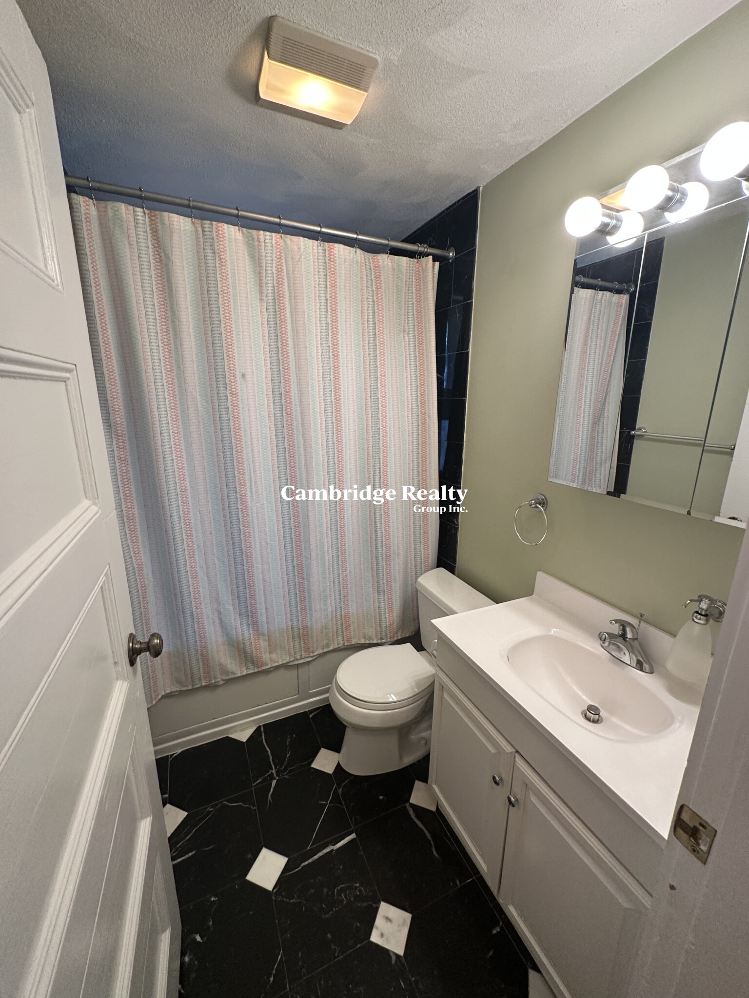 2 Saint Paul St, Central Square