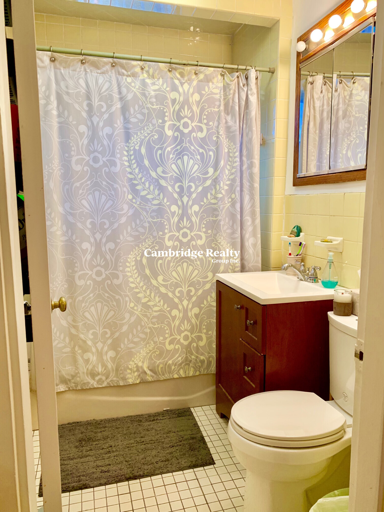 257 Powder House Boulevard, West Somerville