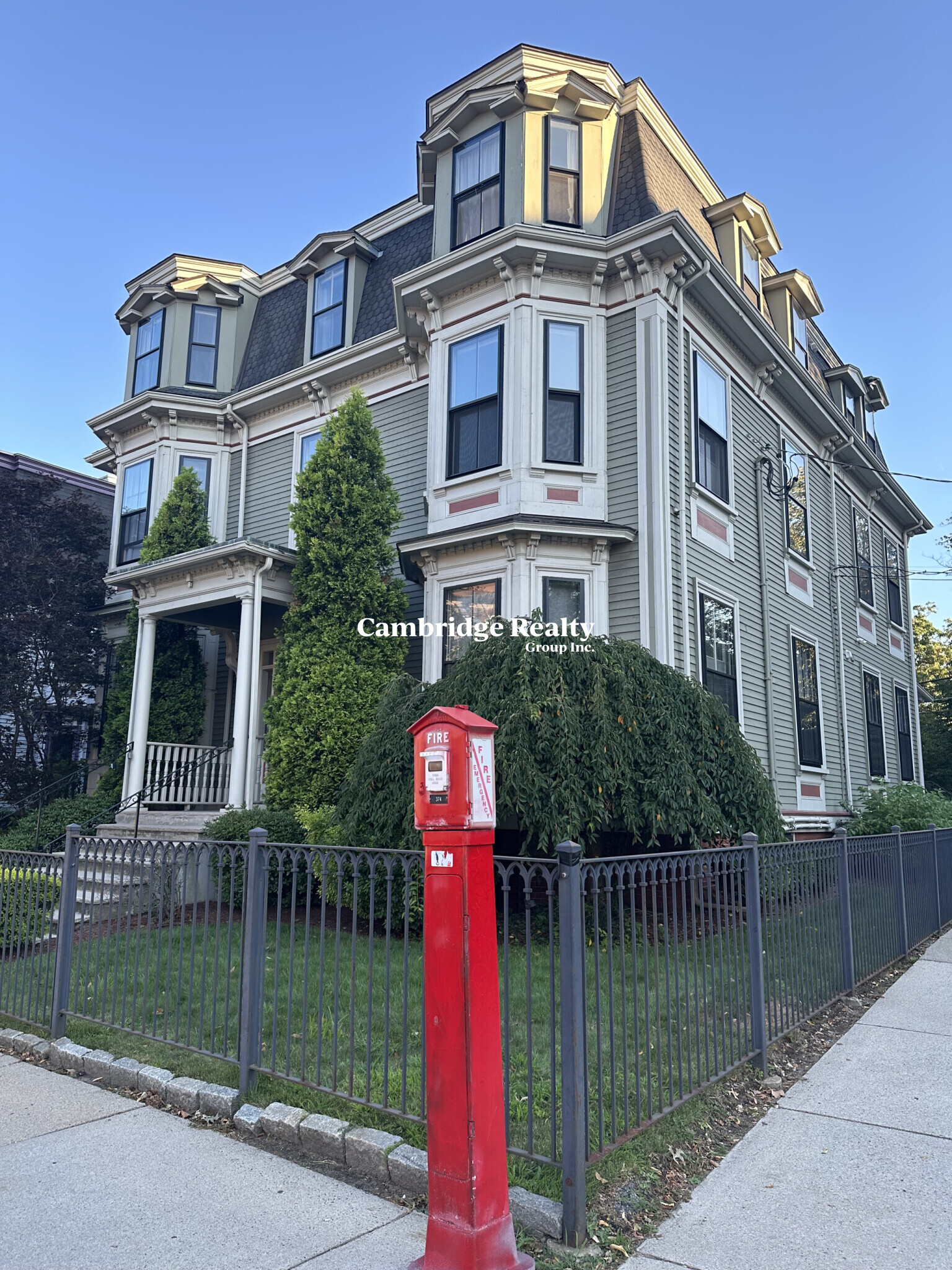 400 Broadway, Winter Hill