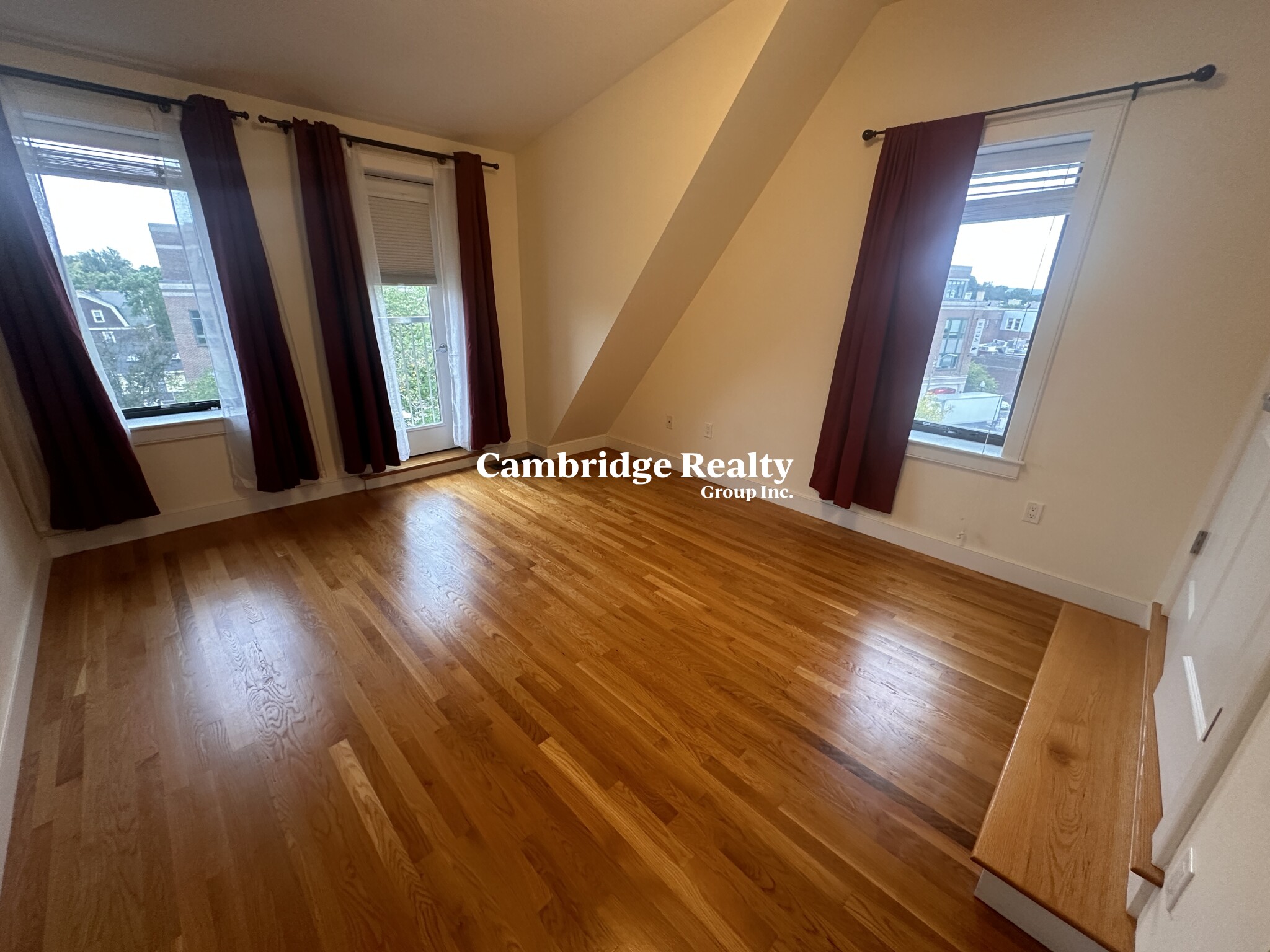 377 Summer St, Davis Square