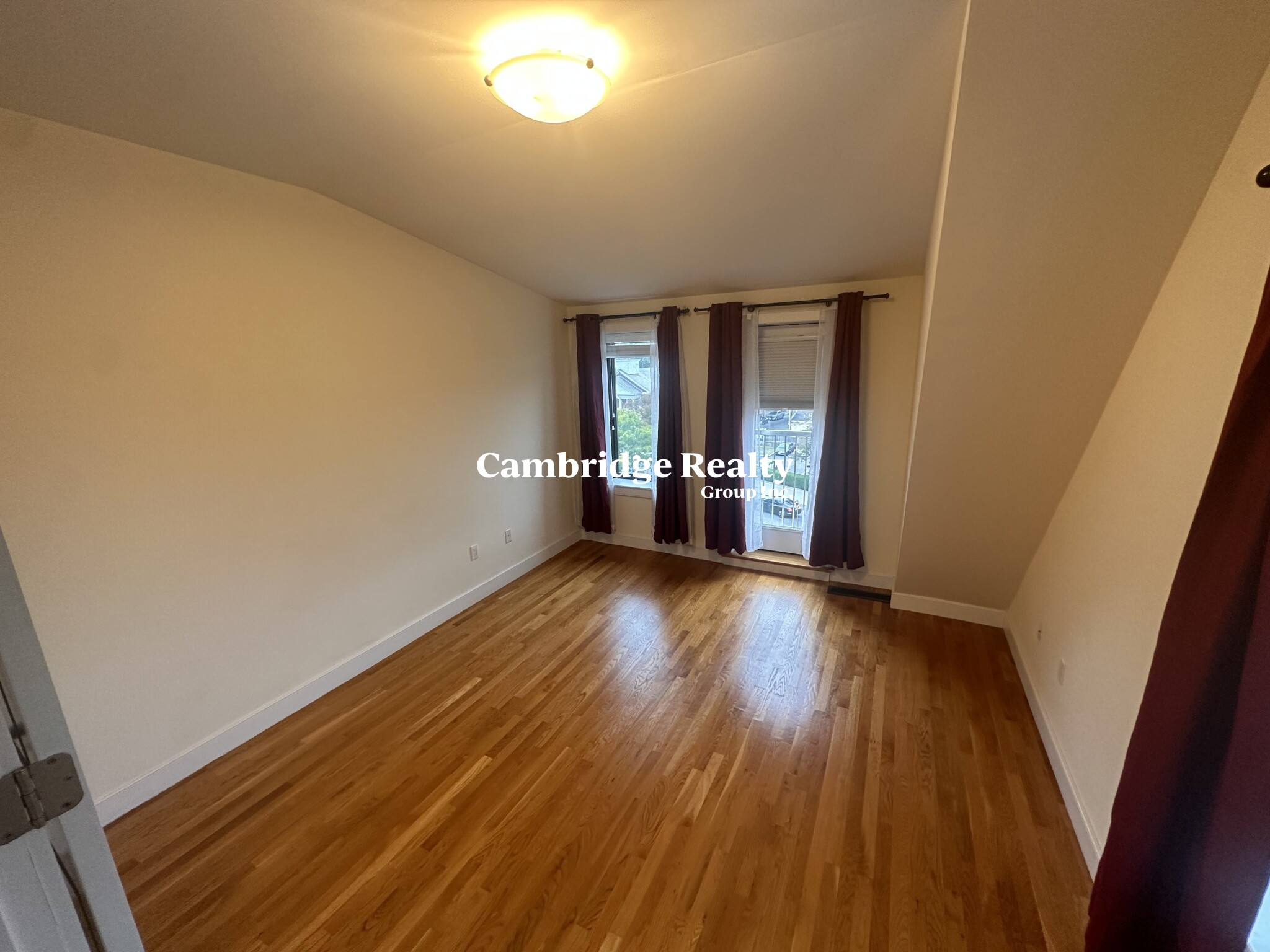 377 Summer St, Davis Square