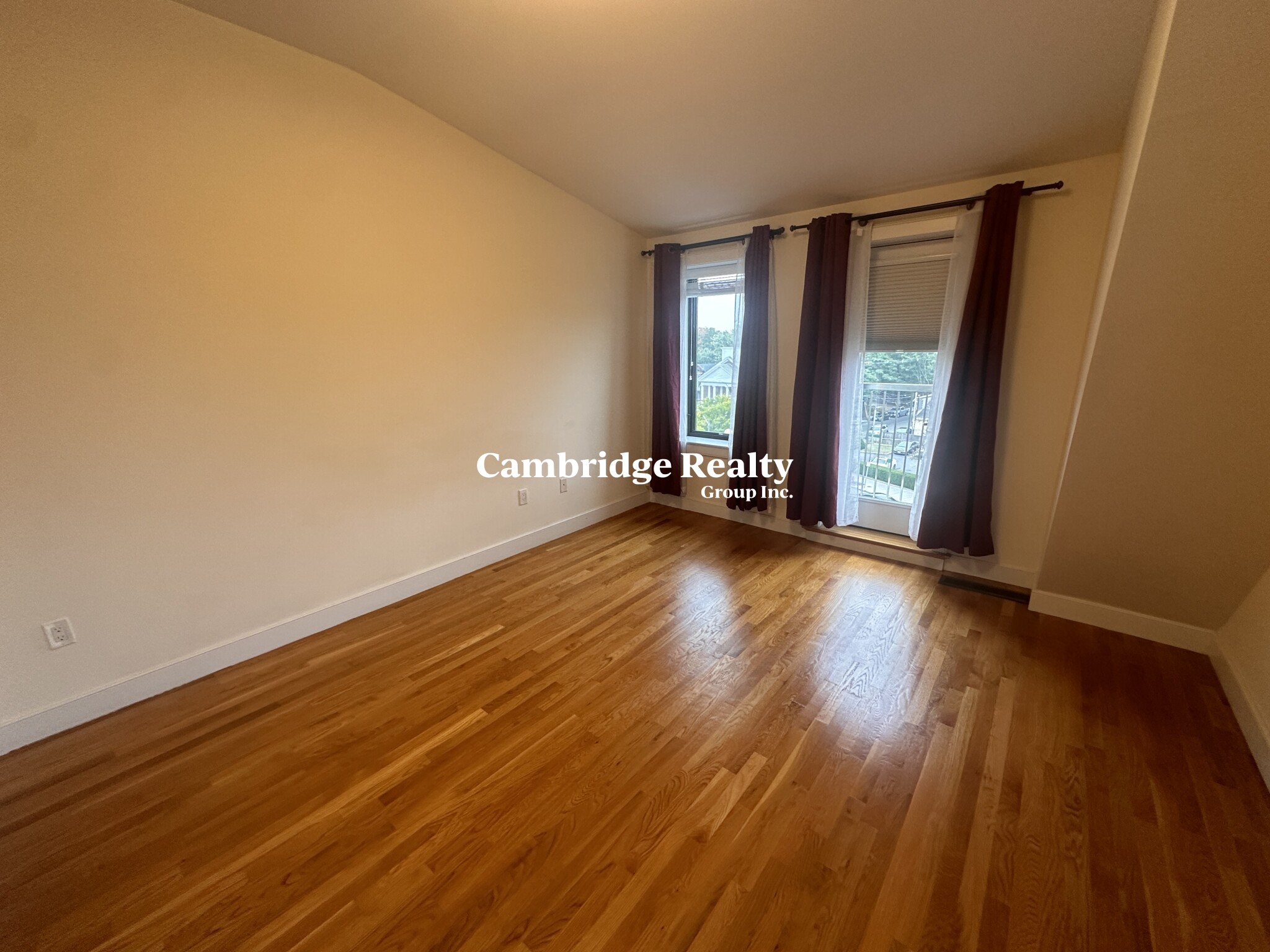 377 Summer St, Davis Square