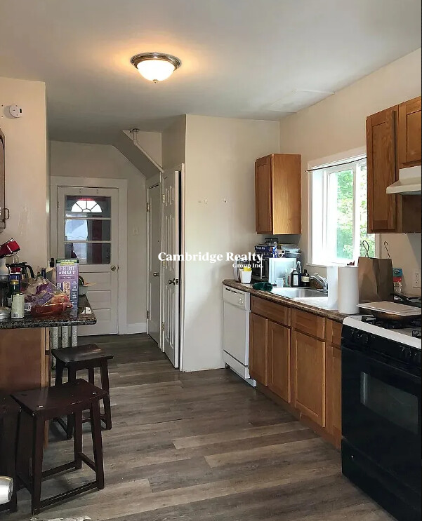 123 Winthrop St, Medford