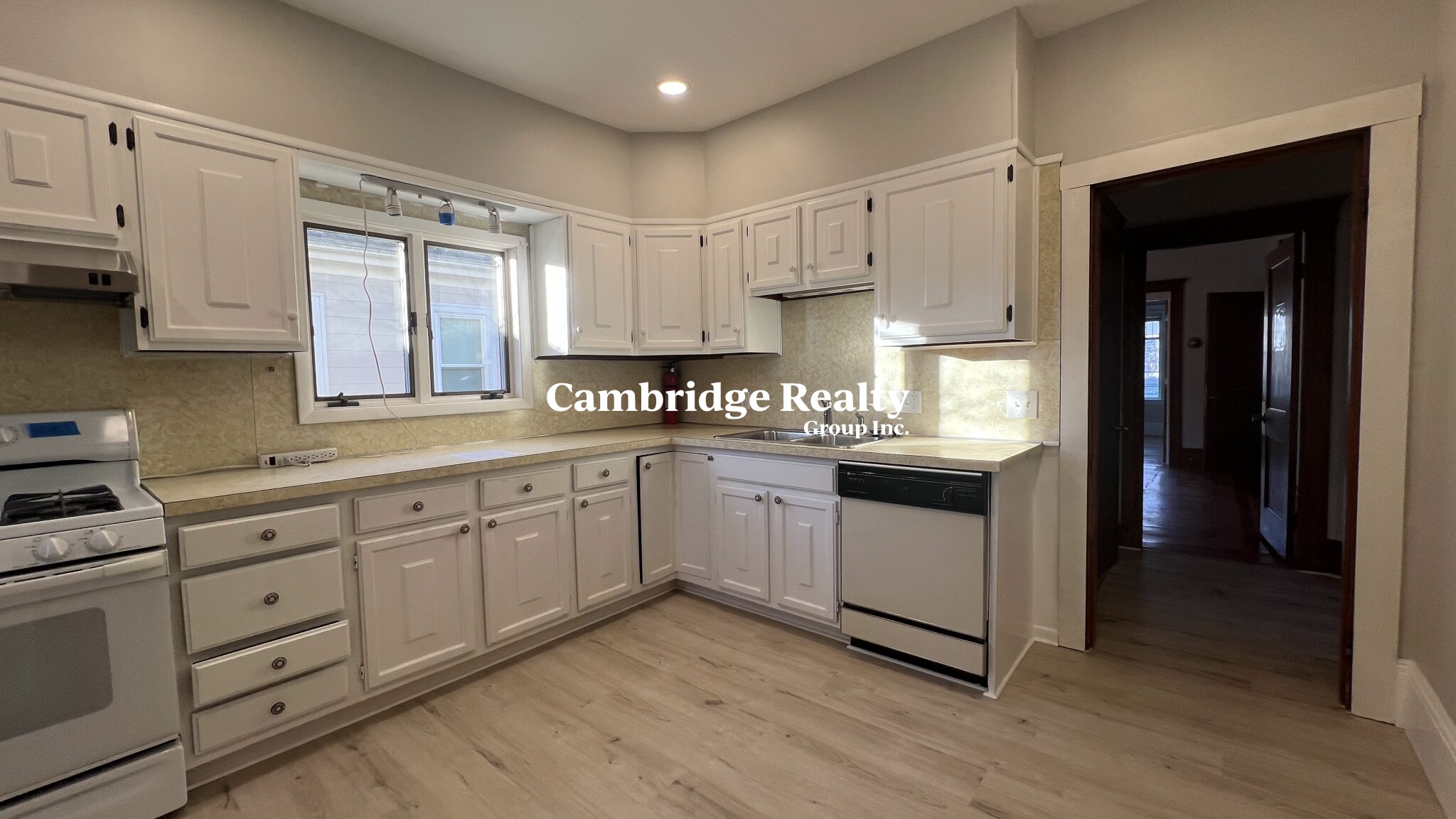 77 Pearson Rd, Tufts