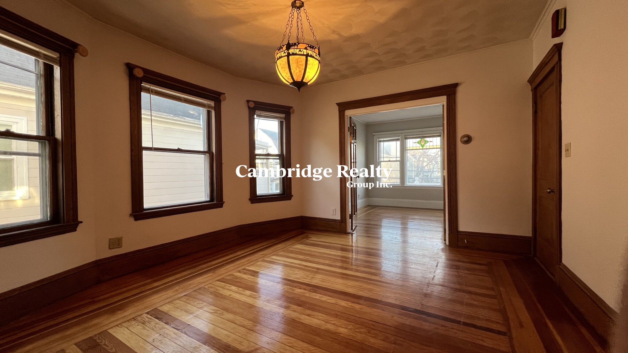 77 Pearson Rd, Tufts