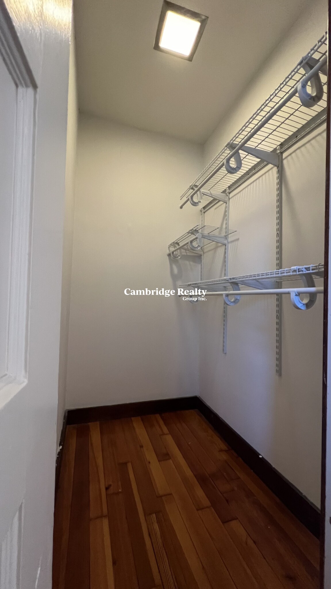 77 Pearson Rd, Tufts