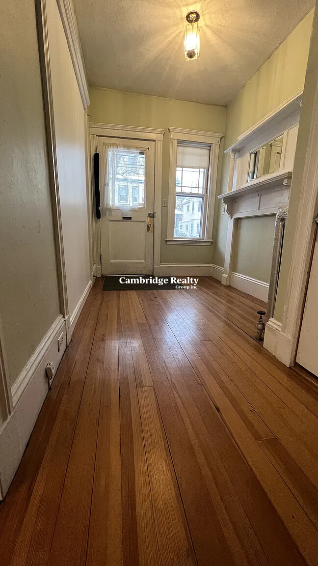 75 Pearson Rd, Tufts