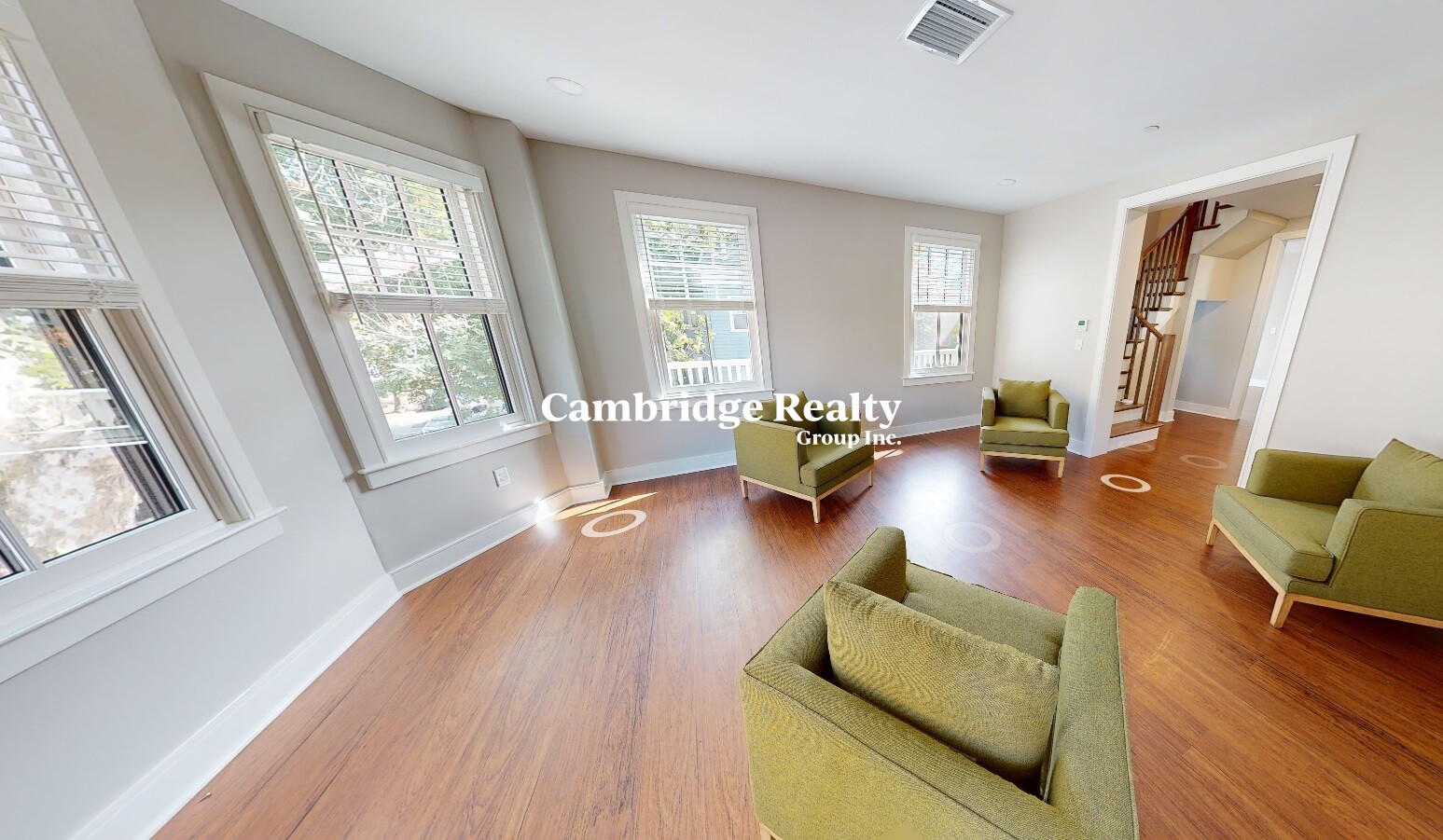 384 Harvard St, Mid-Cambridge