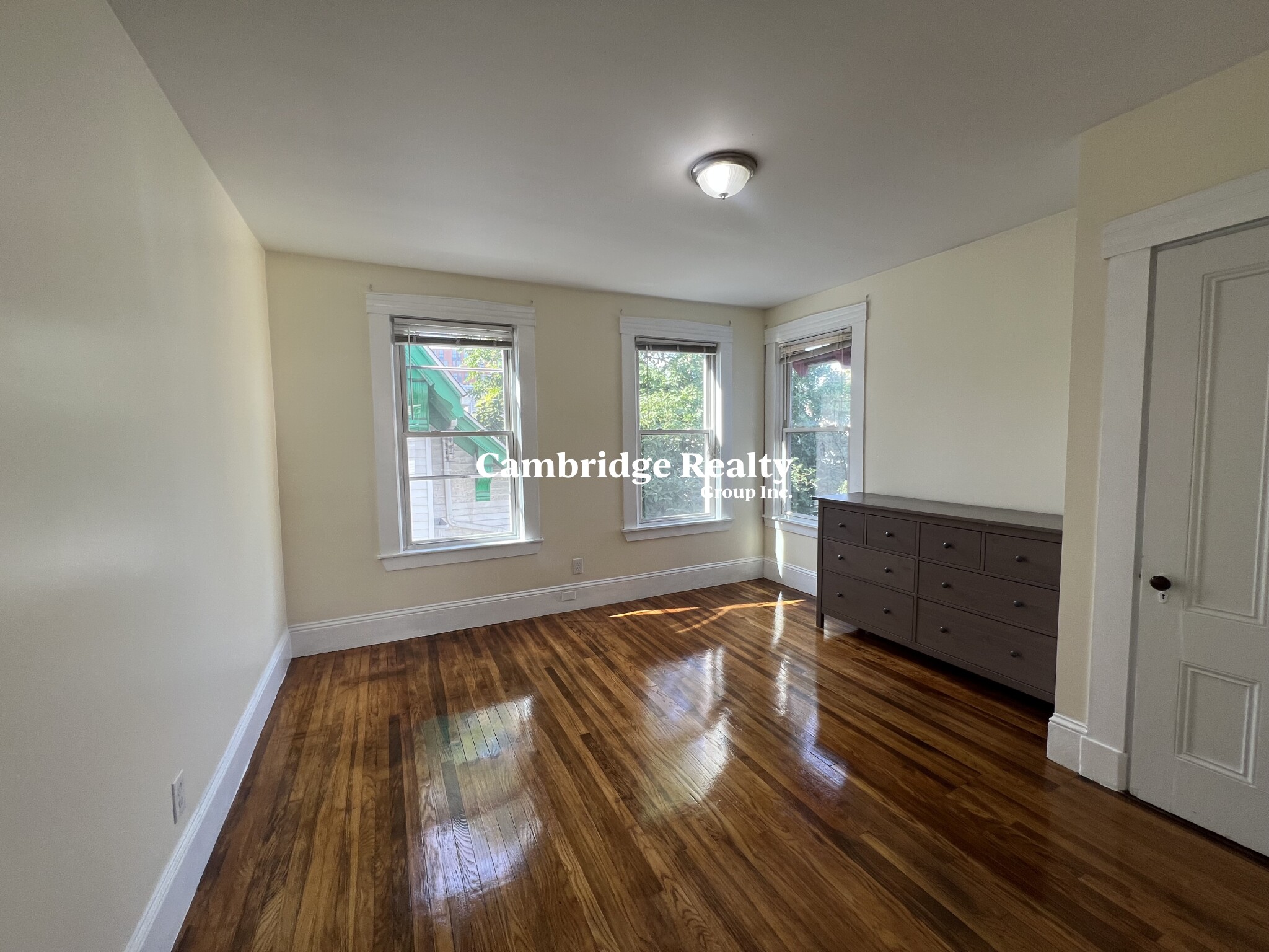 120 Walnut St, Winter Hill