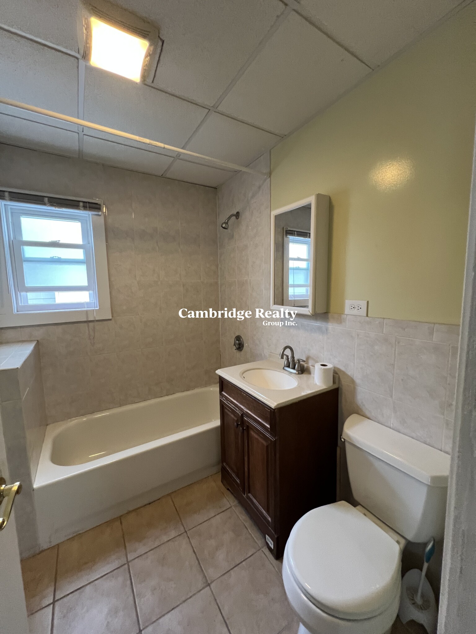 39 Adrian St, Ward Two