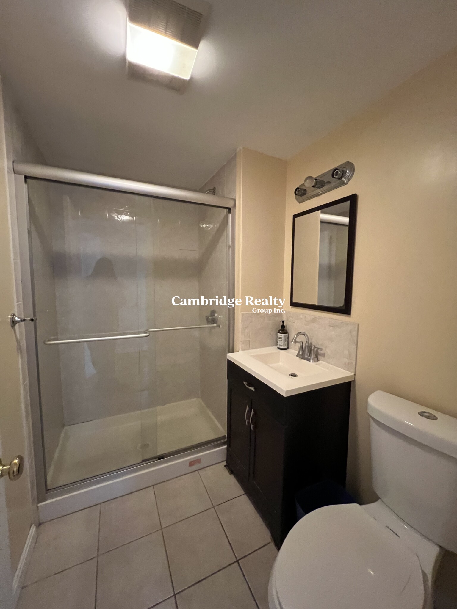 39 Adrian St, Ward Two