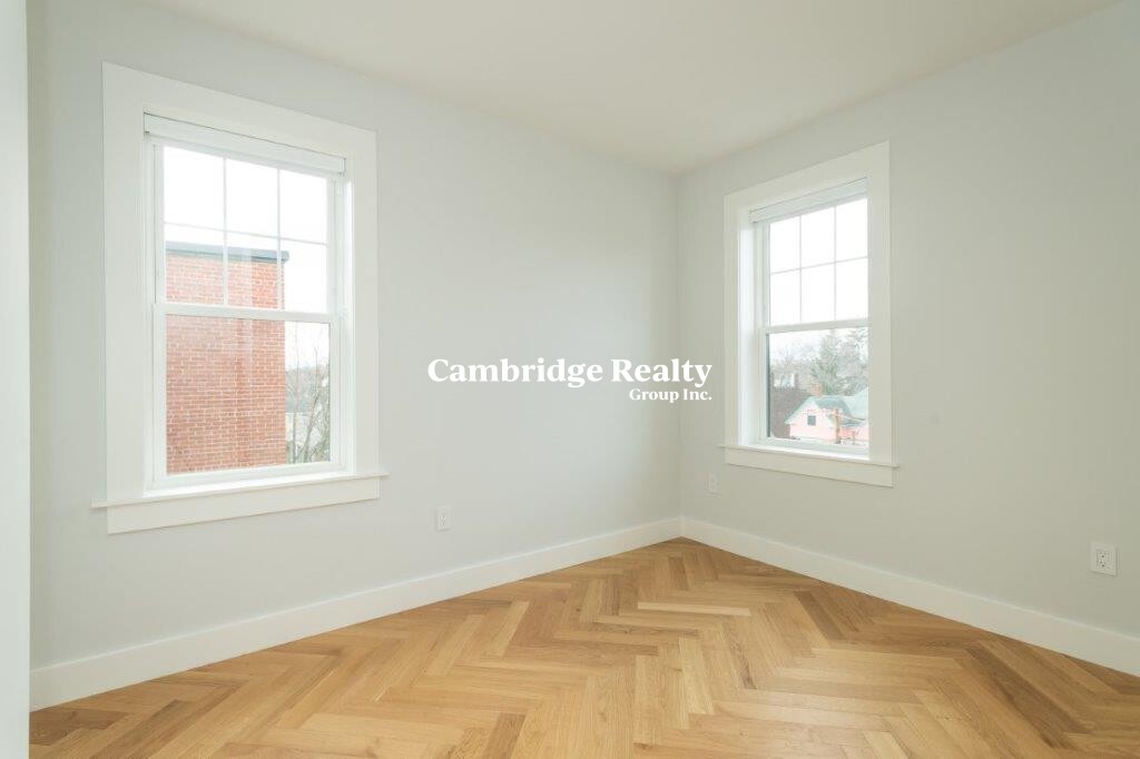 16 Forest St, Baldwin