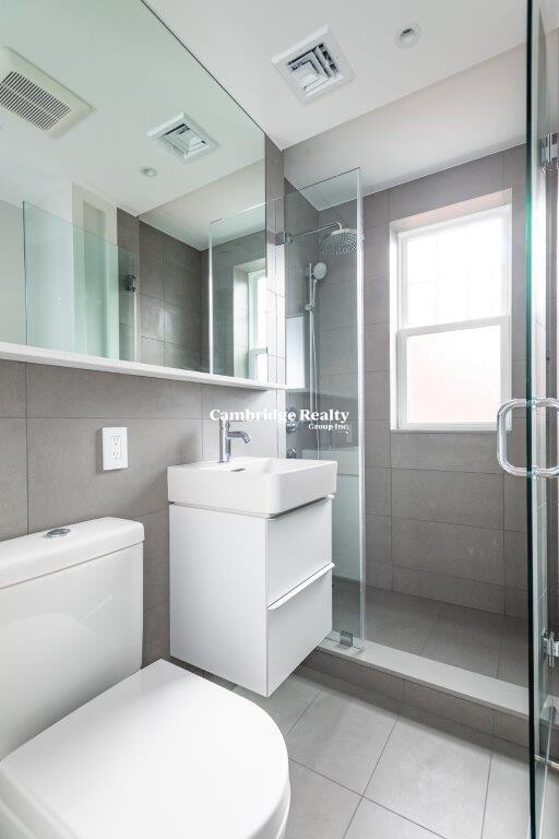 16 Forest St, Baldwin