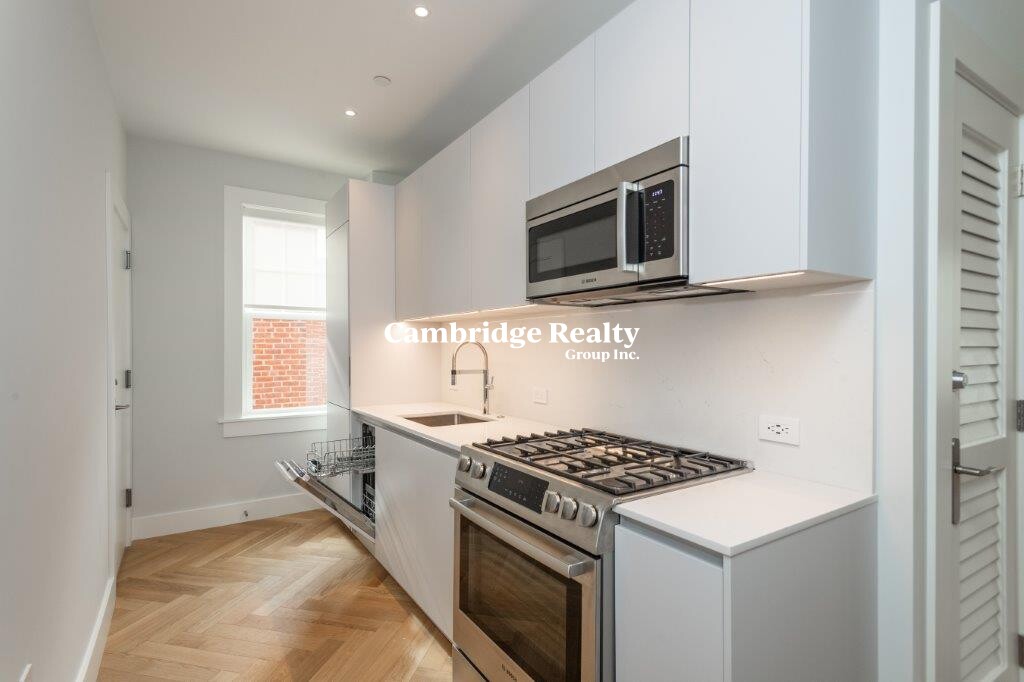 16 Forest St, Baldwin