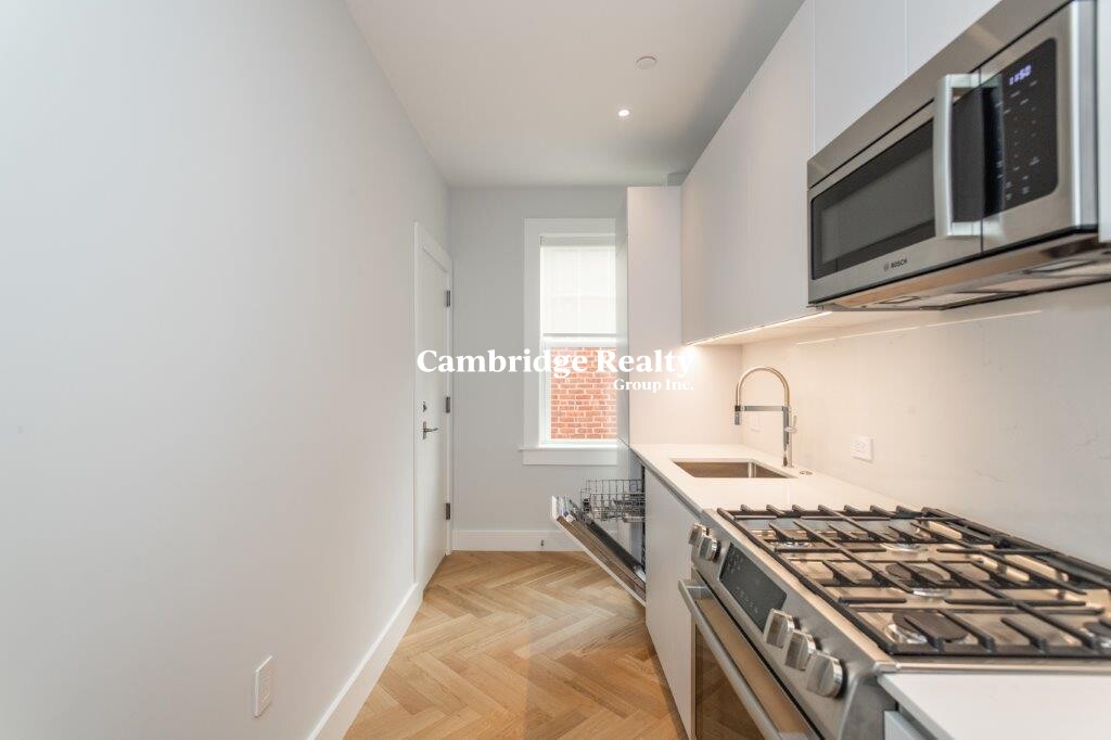 16 Forest St, Baldwin