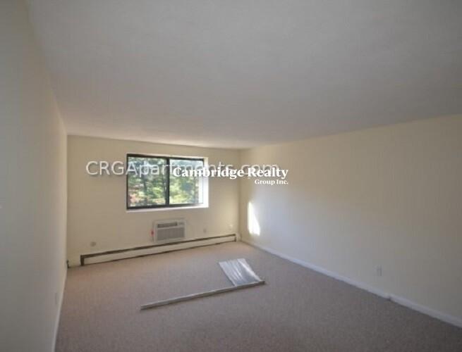 24 Whites Ave, Watertown