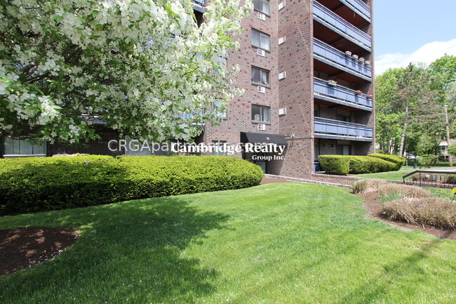 24 Whites Ave, Watertown