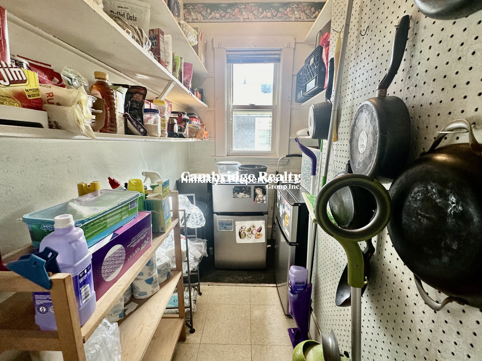 82 Quincy St, Medford