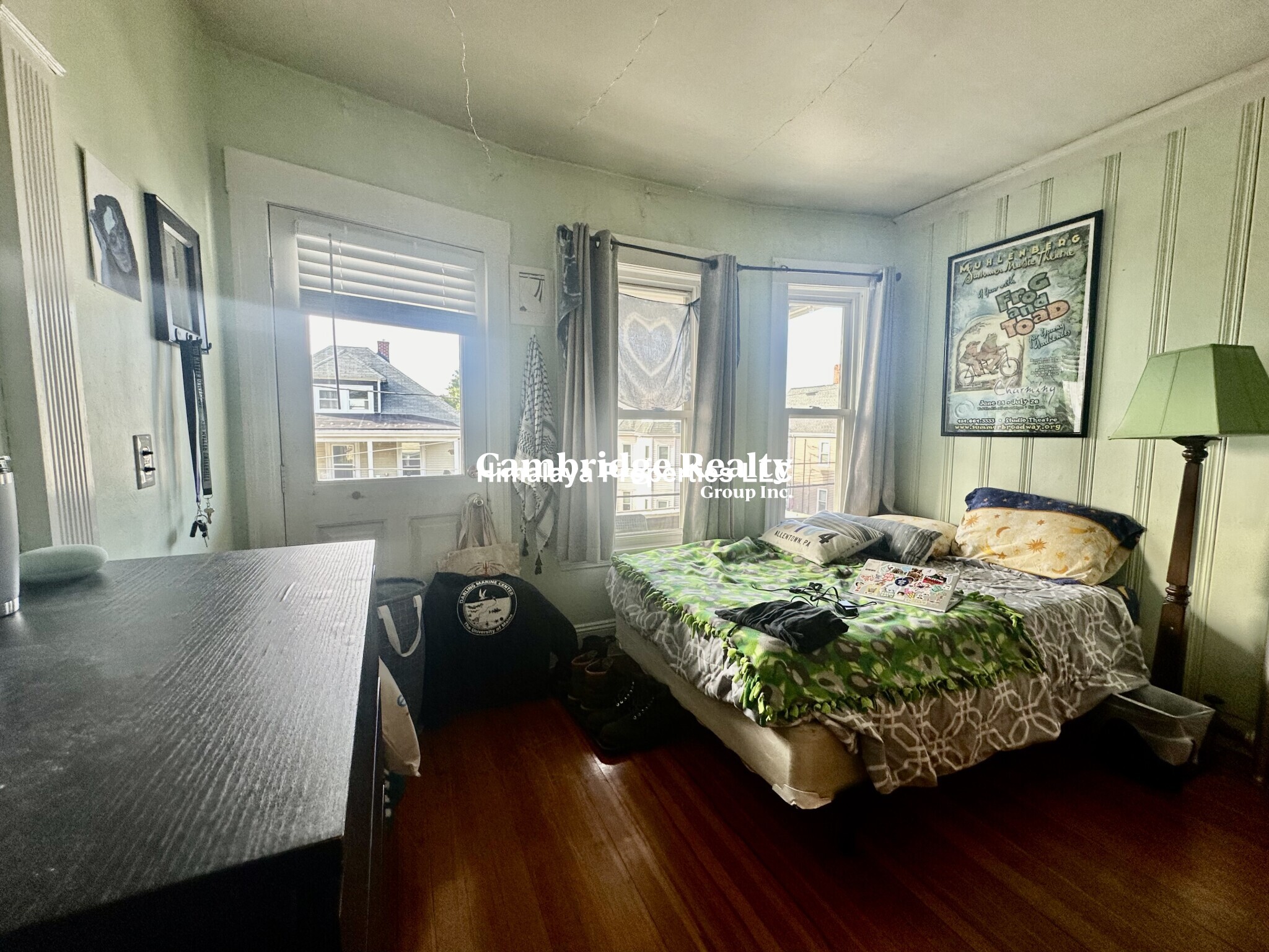 82 Quincy St, Medford