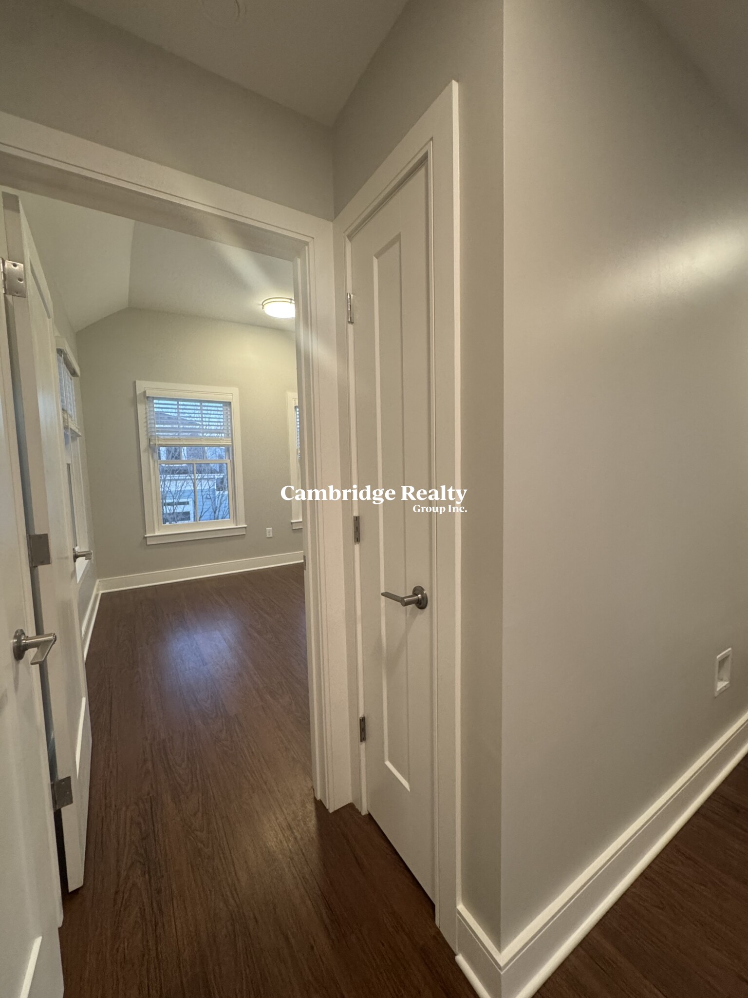 384 Harvard St, Mid-Cambridge