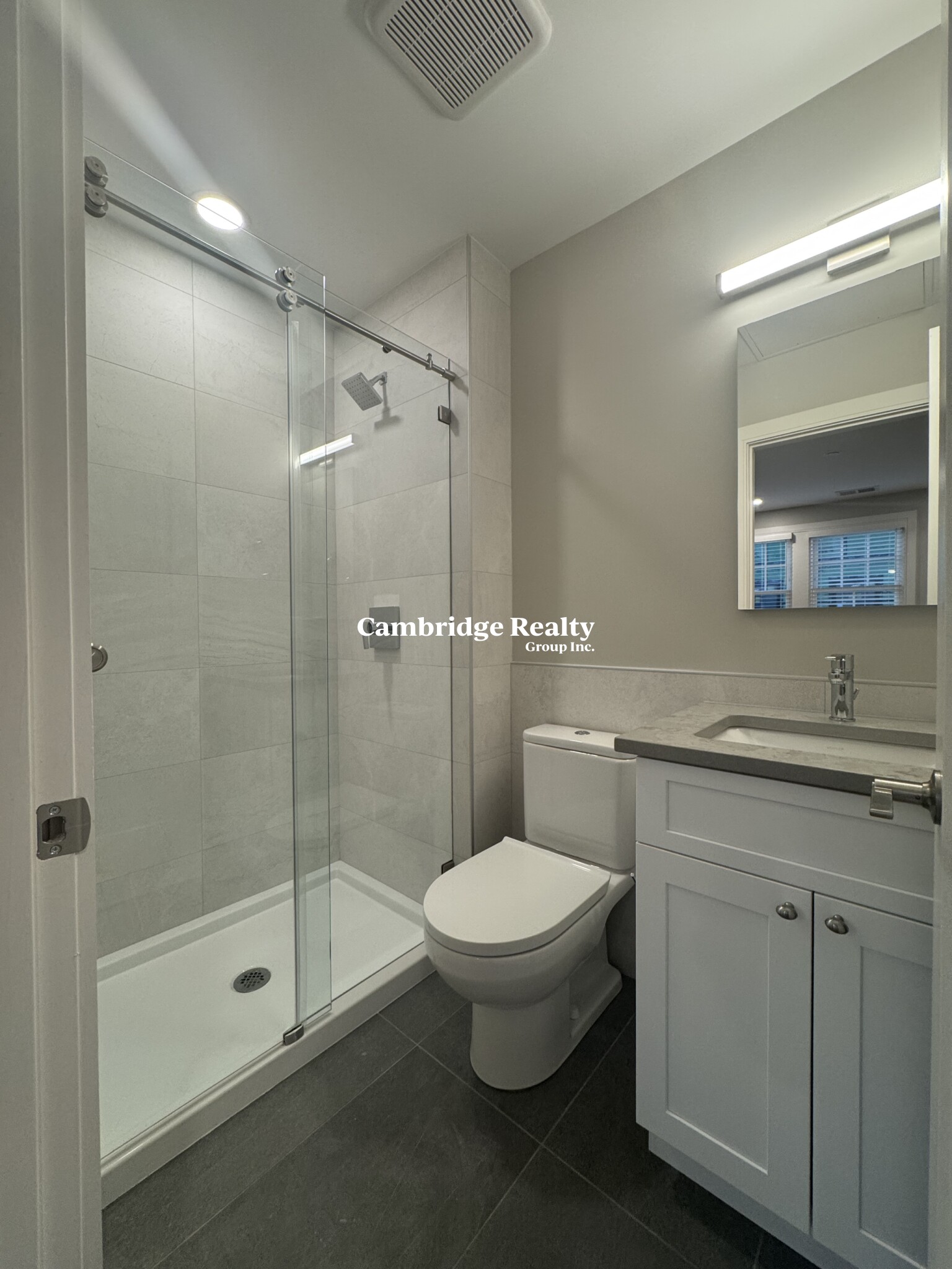384 Harvard St, Mid-Cambridge