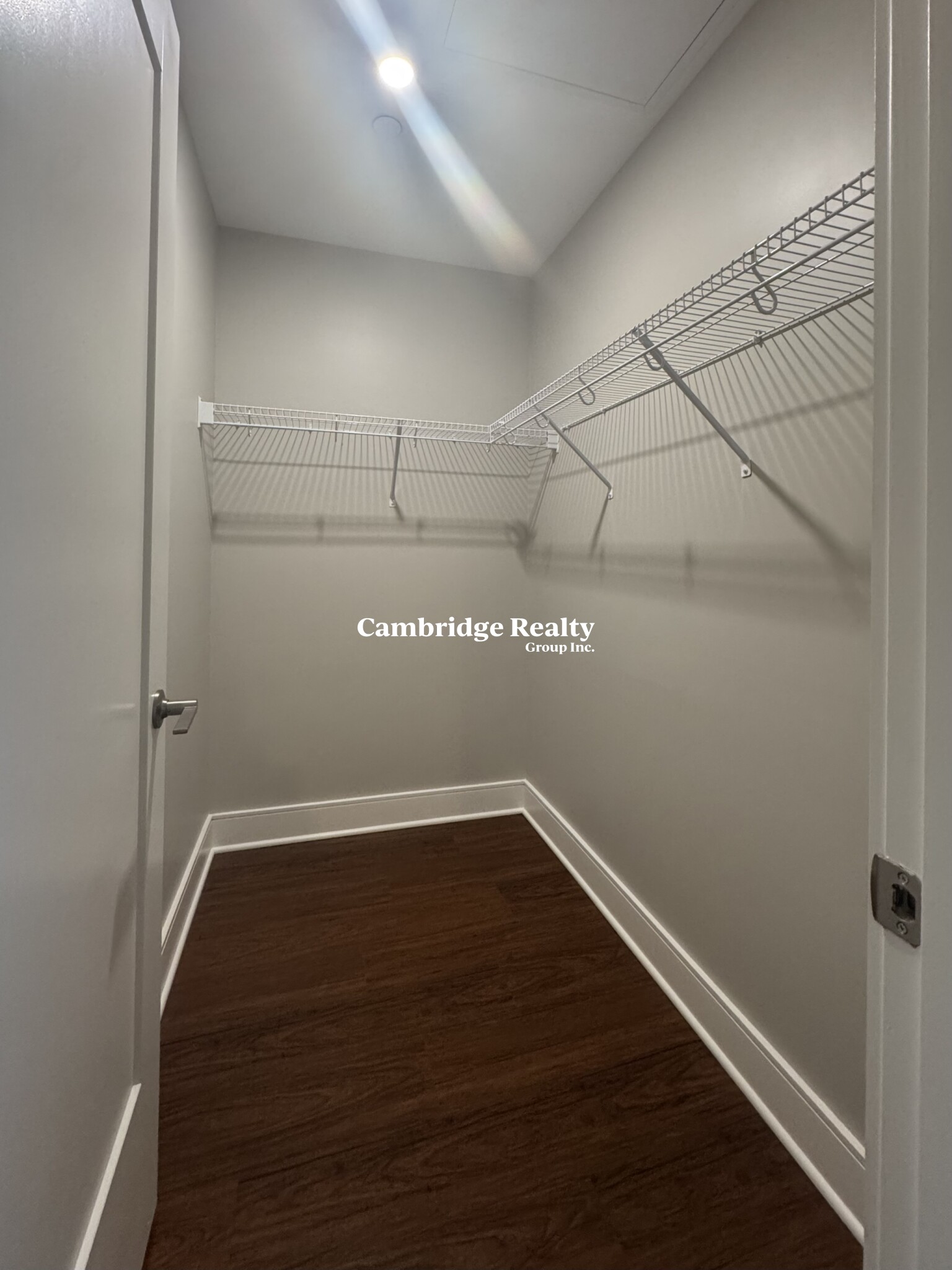 384 Harvard St, Mid-Cambridge