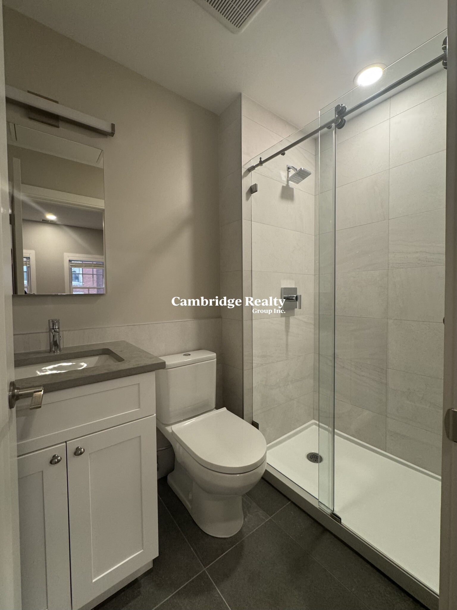 384 Harvard St, Mid-Cambridge