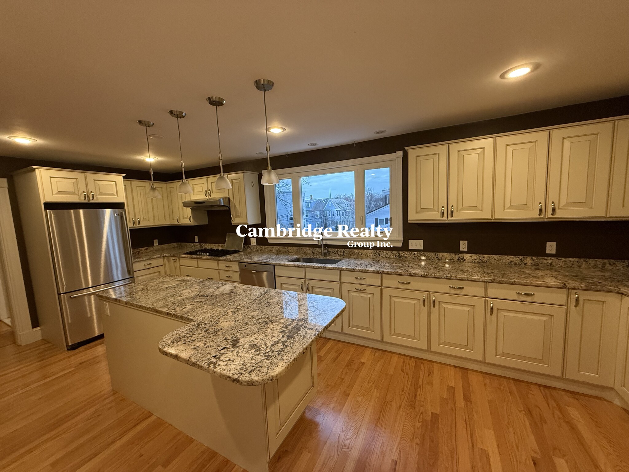 47 Waterhouse St, West Somerville