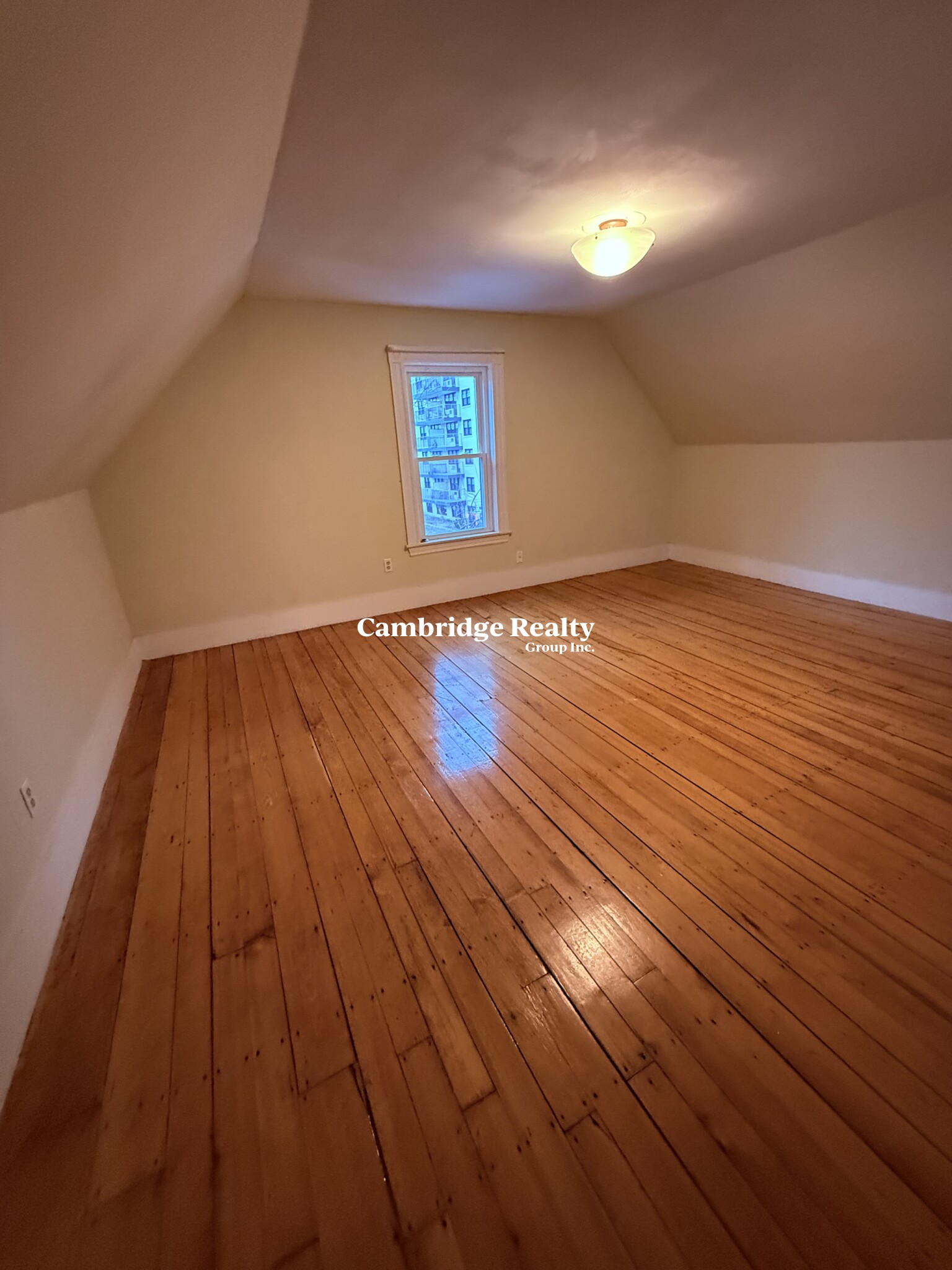 47 Waterhouse St, West Somerville