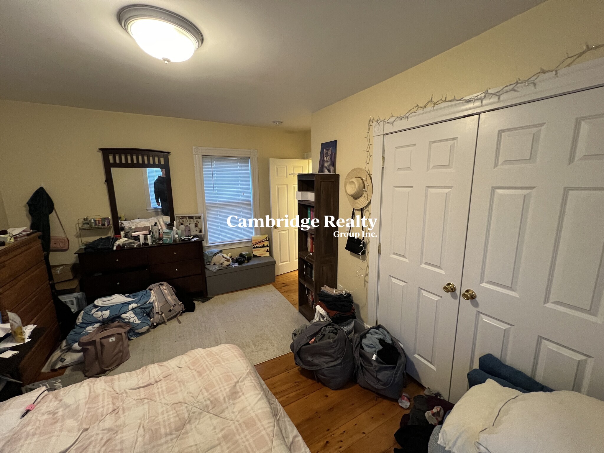 https://ygl-photos.s3.us-west-004.backblazeb2.com/28W680fb09e8644c.jpg