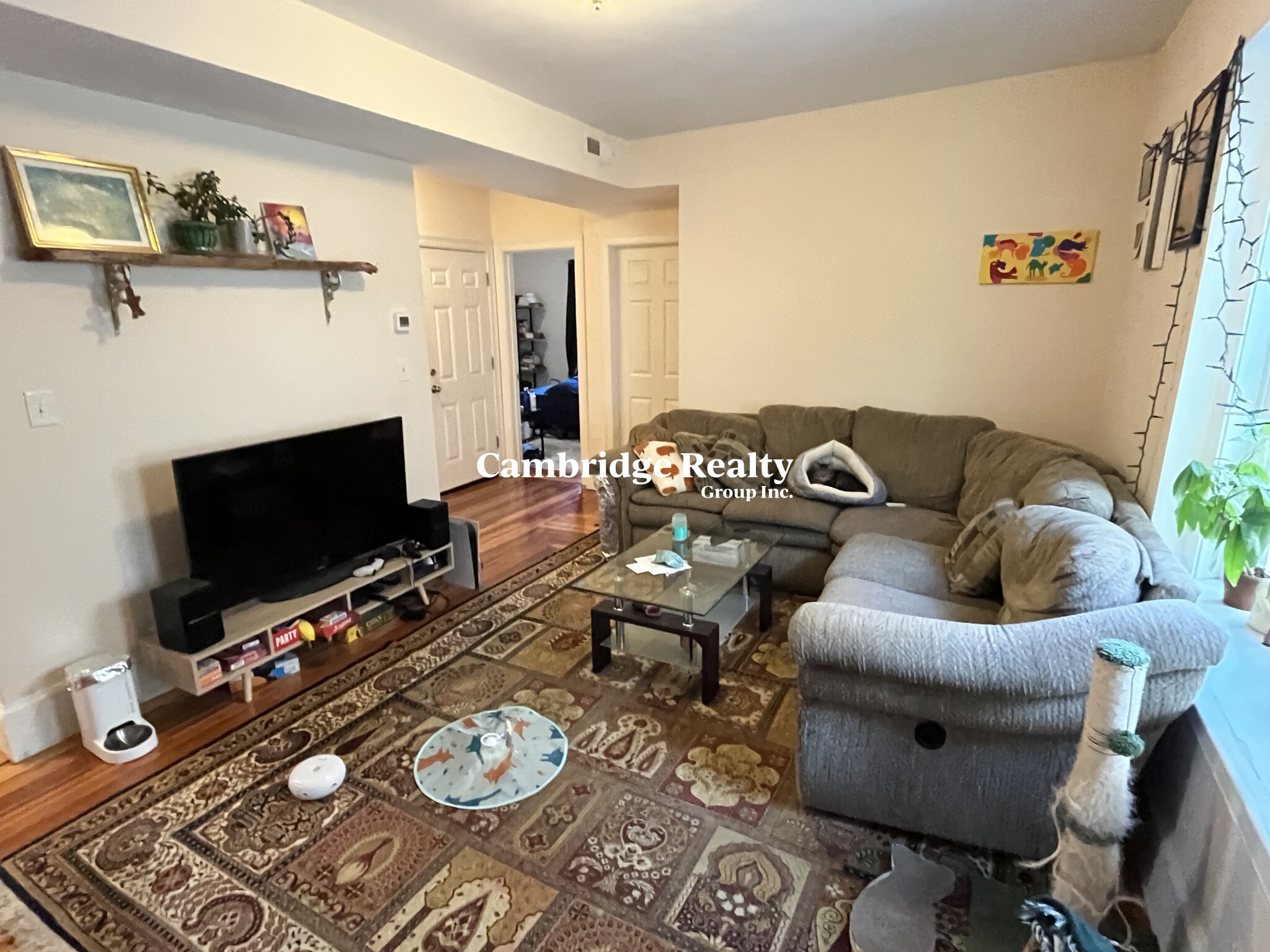 https://ygl-photos.s3.us-west-004.backblazeb2.com/28W682e390b6ba12.jpg
