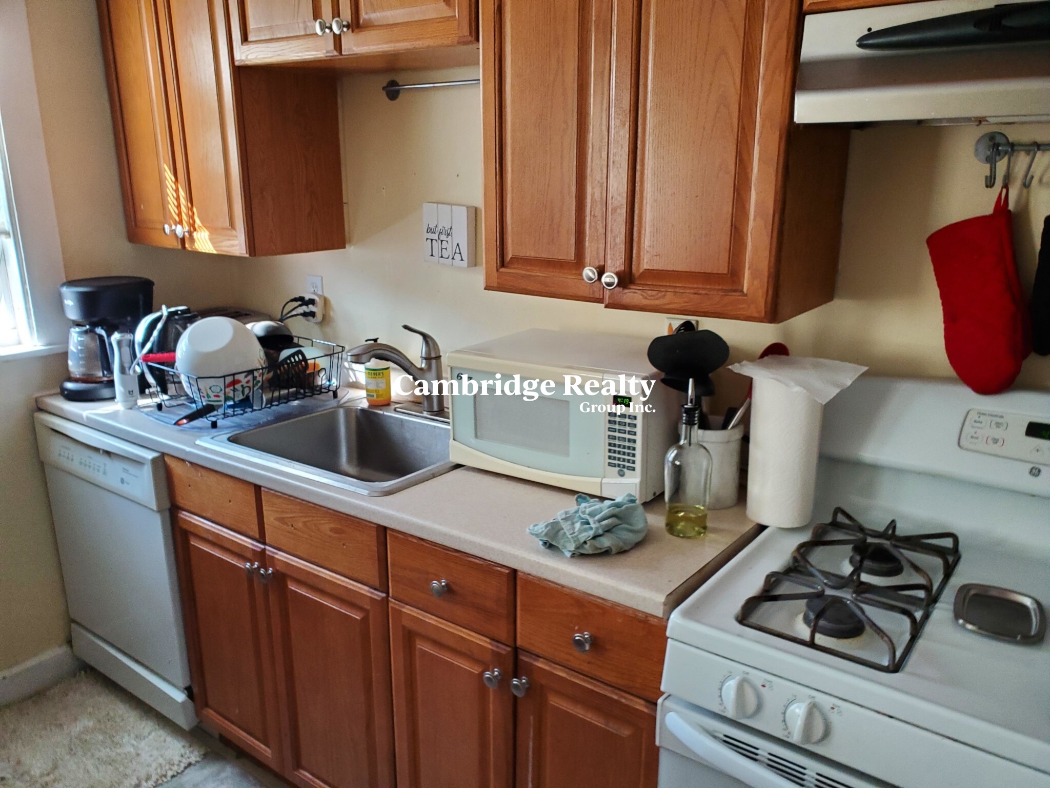 https://ygl-photos.s3.us-west-004.backblazeb2.com/28W684c7c4e5a153.jpg
