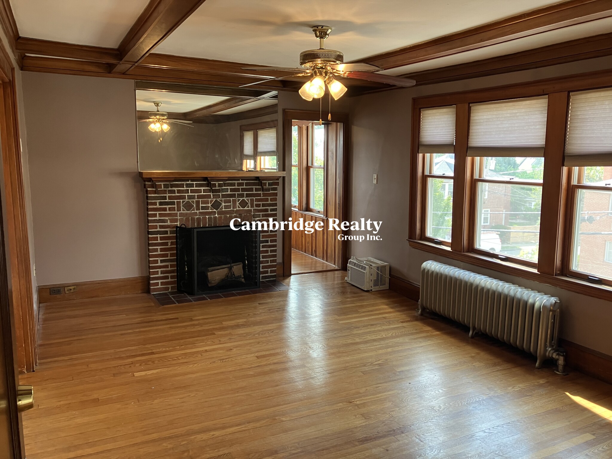 93 Hillside Rd., Watertown, MA - 3,000 USD/ month