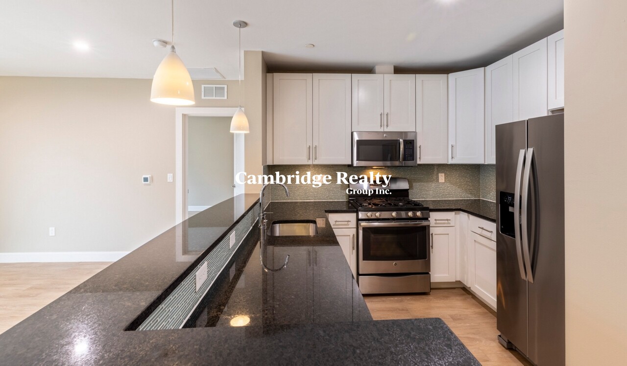 33 Rogers St., Cambridge, MA - 4,799 USD/ month