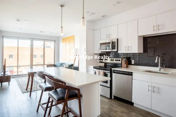10 Essex, Cambridge, MA - 4,500 USD/ month