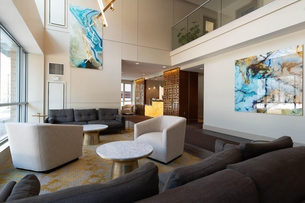 100 Station Lndg, Medford