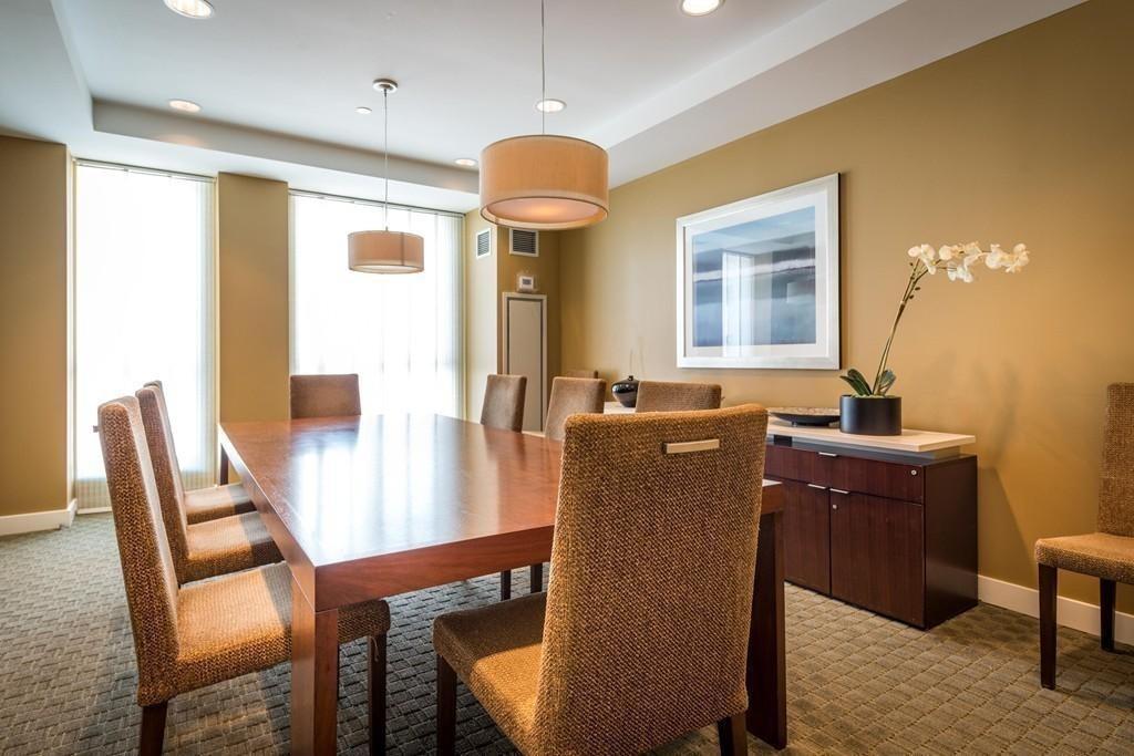 100 Station Lndg, Medford