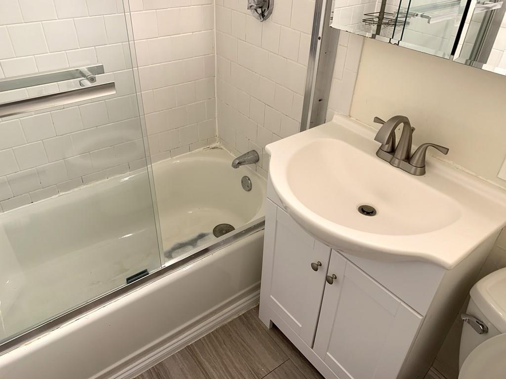 12 Stoneholm St, Fenway