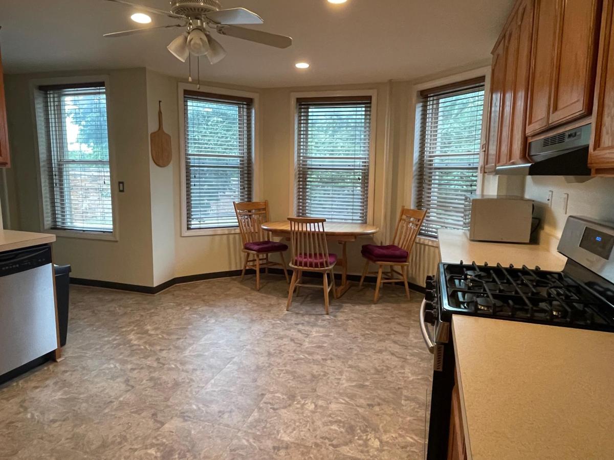 394 Riverway, Mission Hill