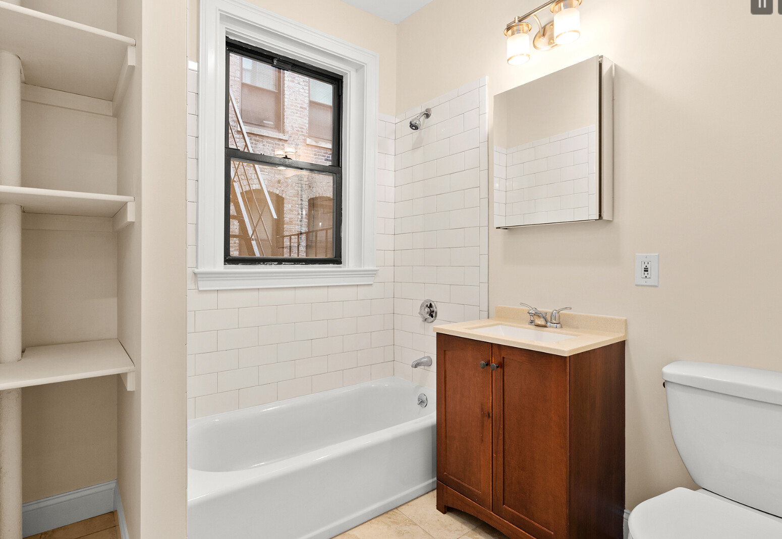 25 Peterborough St, Fenway