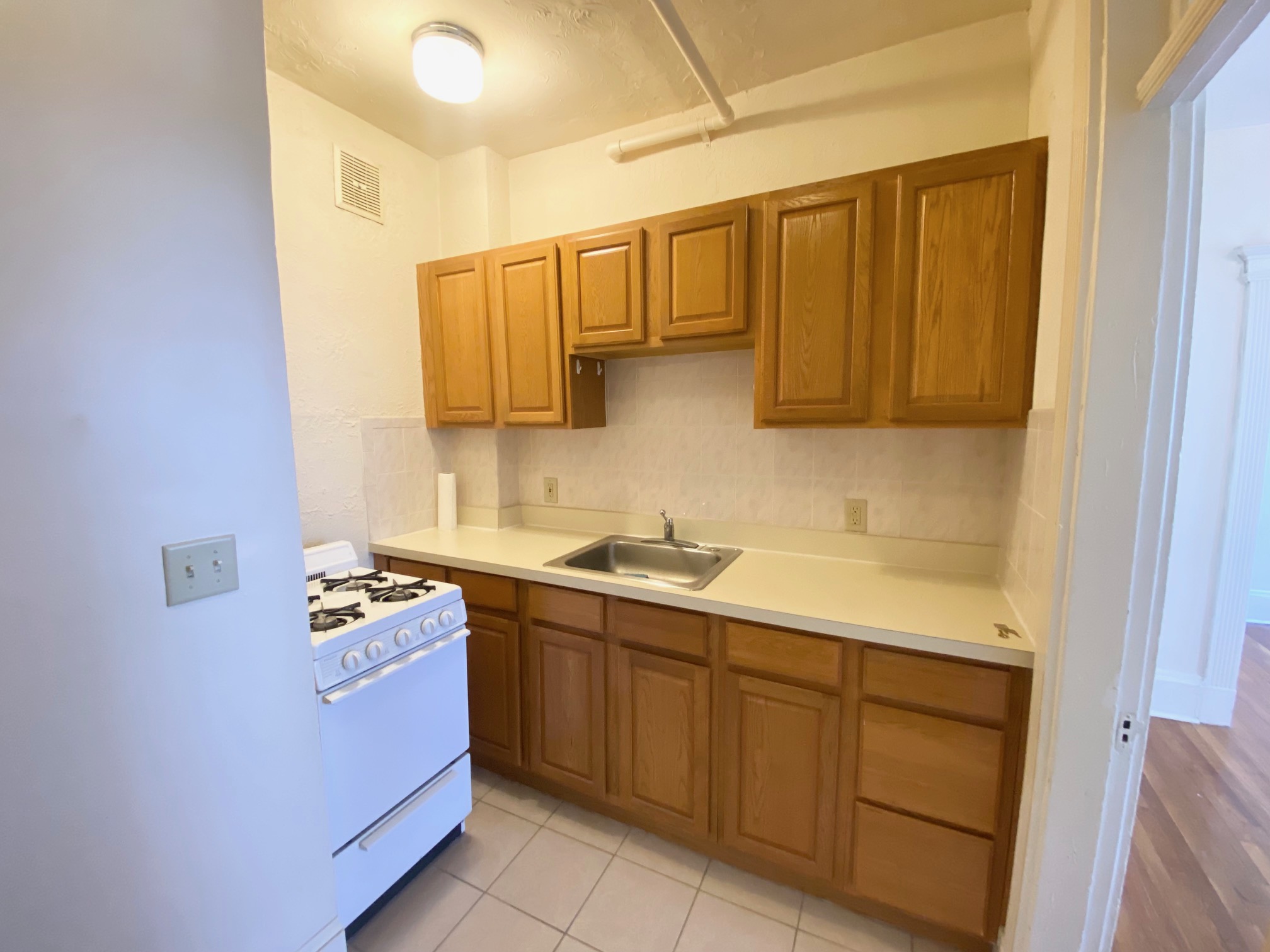 41 Edgerly Rd, Fenway