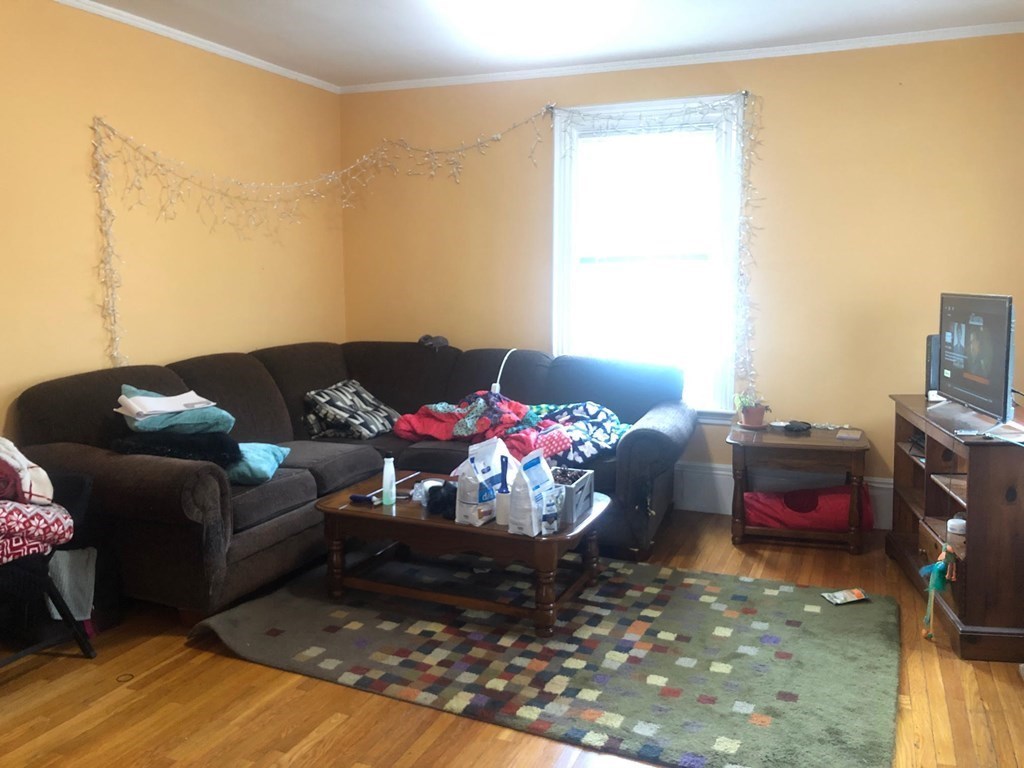 7 Sargent Ave, Winter Hill