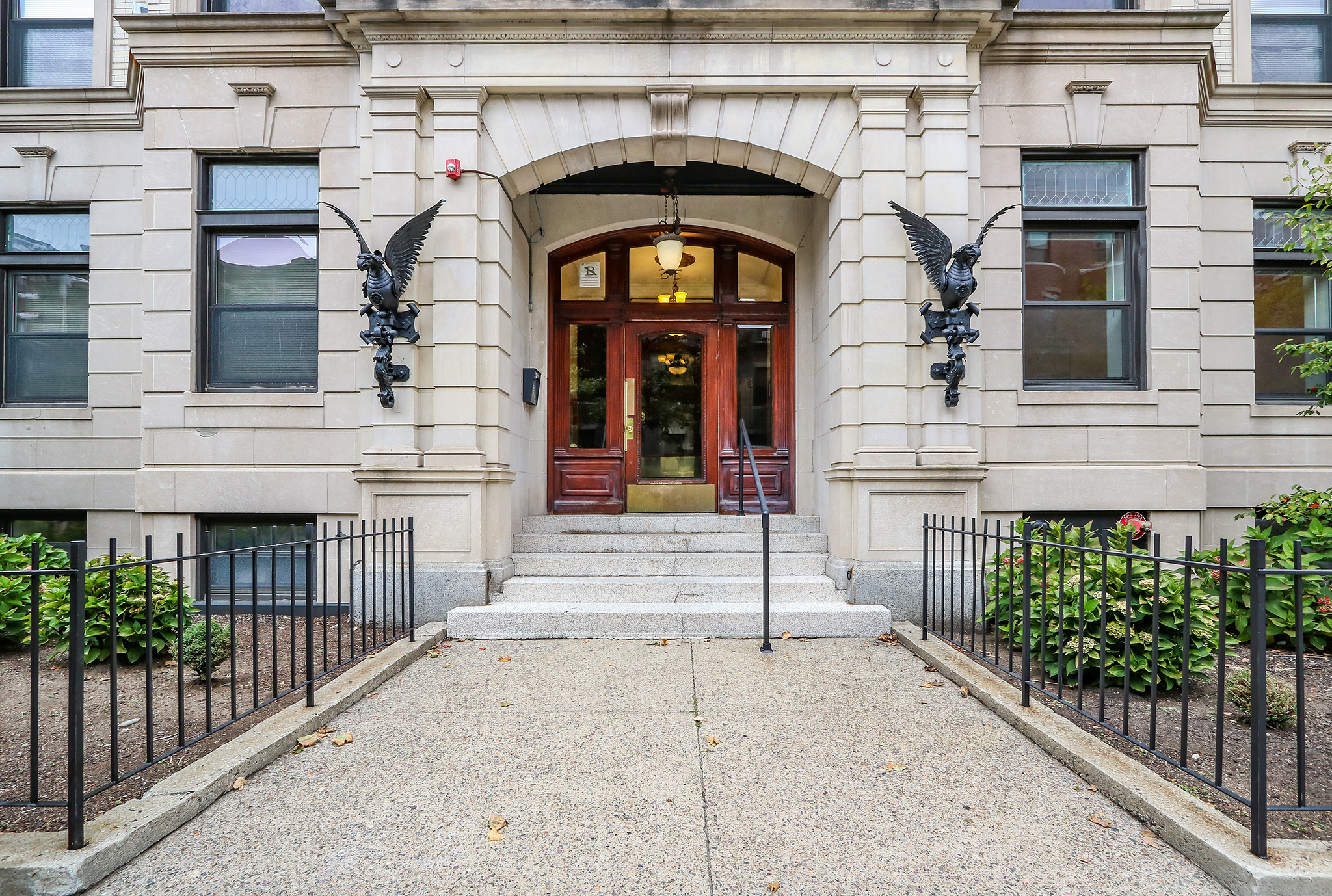 25 Peterborough St, Fenway