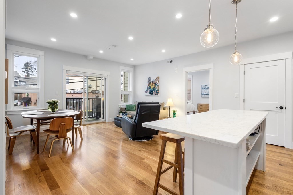 874 South St, Roslindale