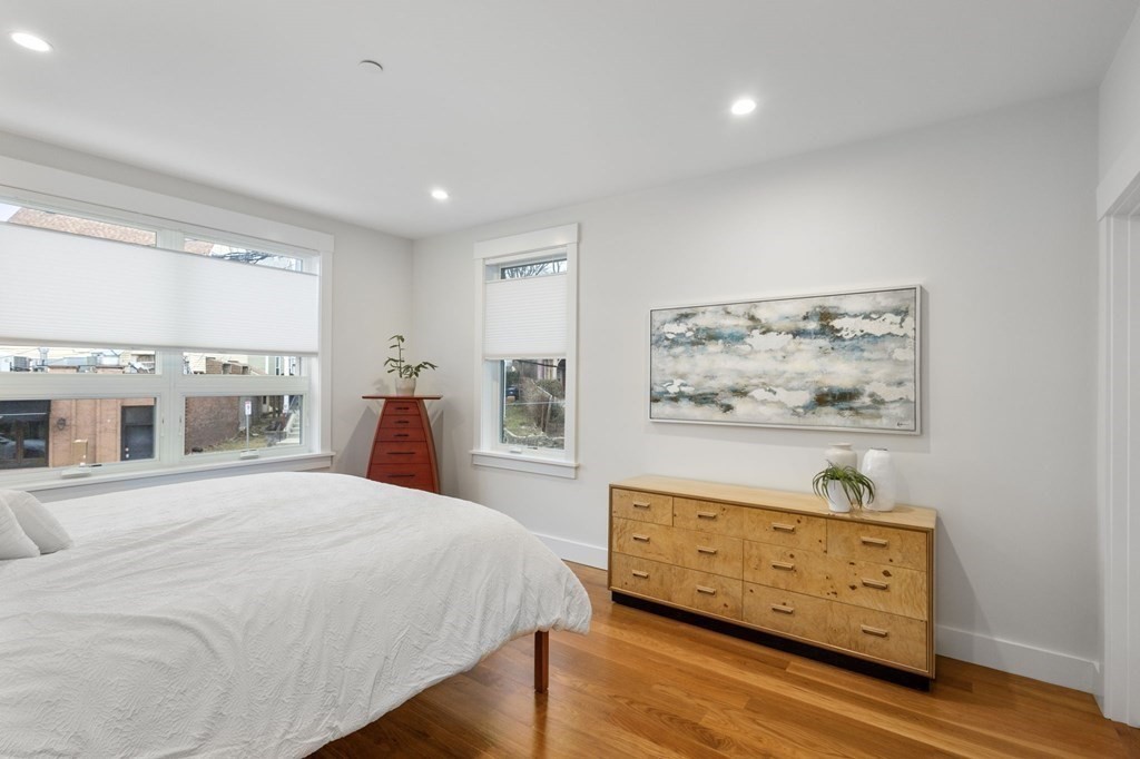 874 South St, Roslindale