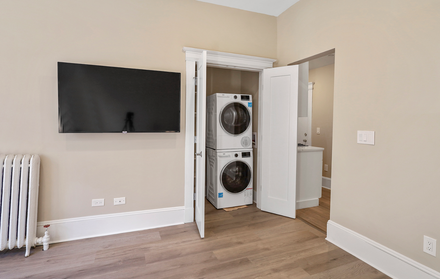 41 Edgerly Rd, Back Bay