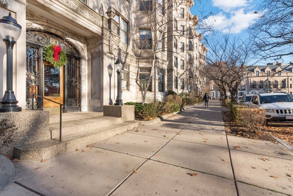 60 Charlesgate East, Fenway