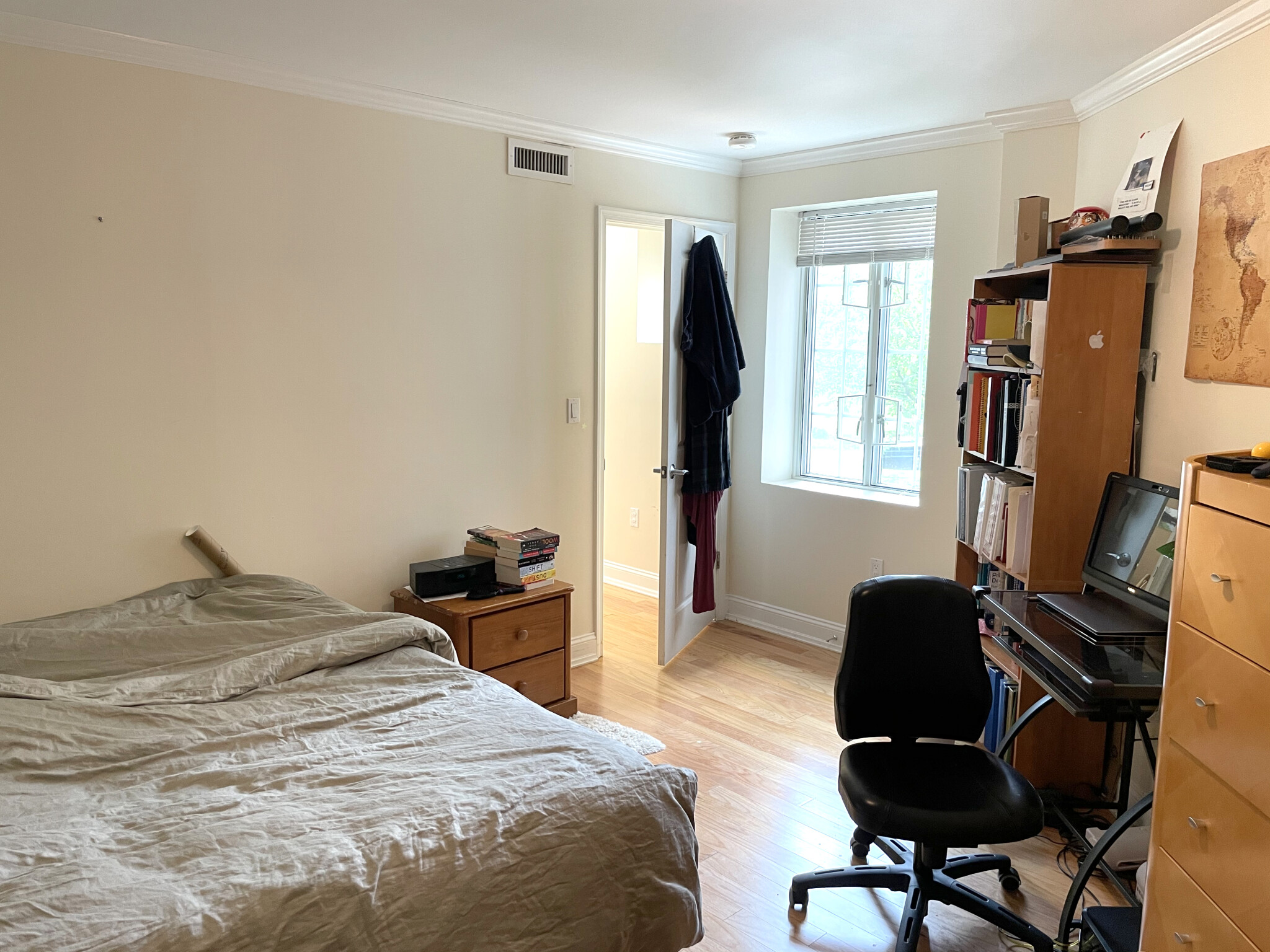 20 Chapel St, Longwood