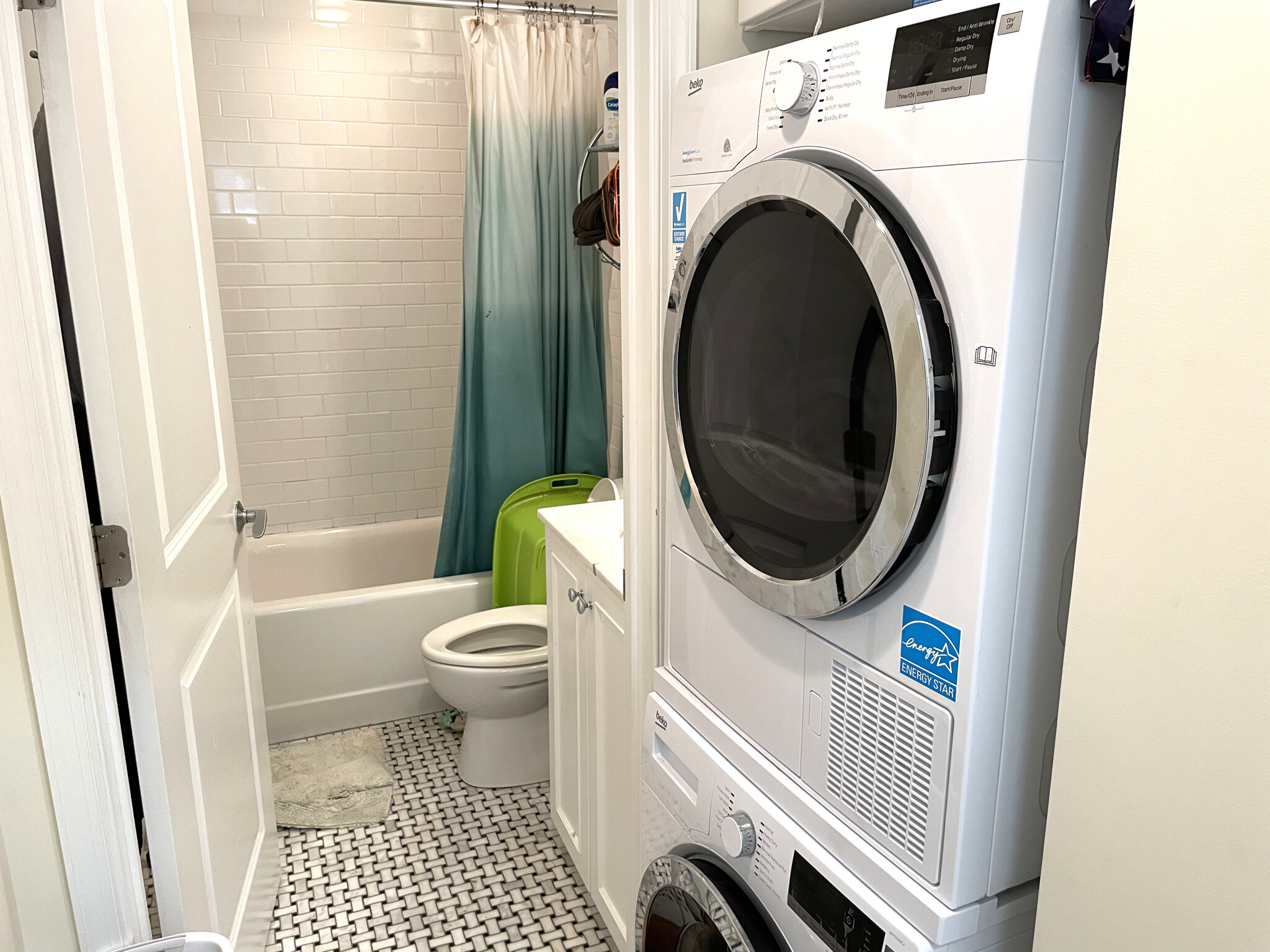 20 Chapel St, Longwood