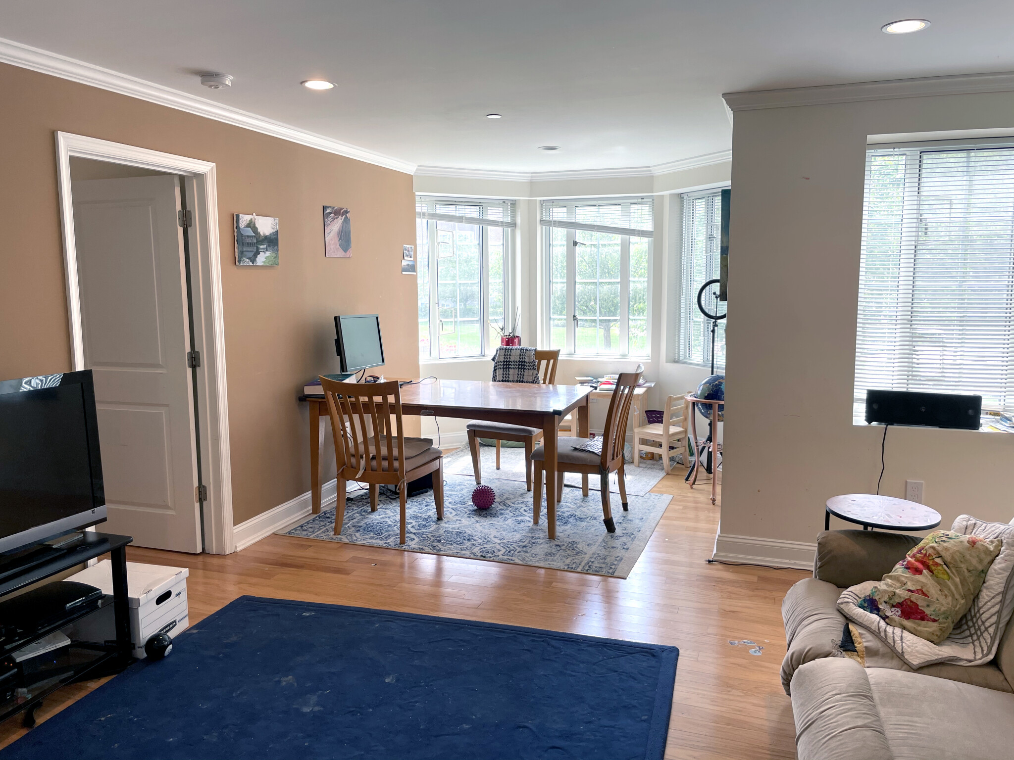 20 Chapel St, Longwood